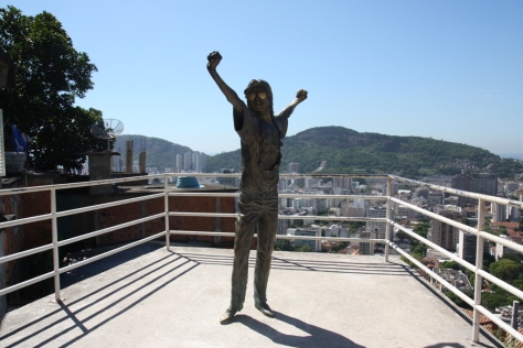 Michael Jackson statue, Santa Marta